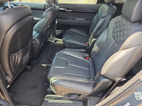Used 2022 Hyundai Palisade Limited w/ Cargo Package FWD image 26