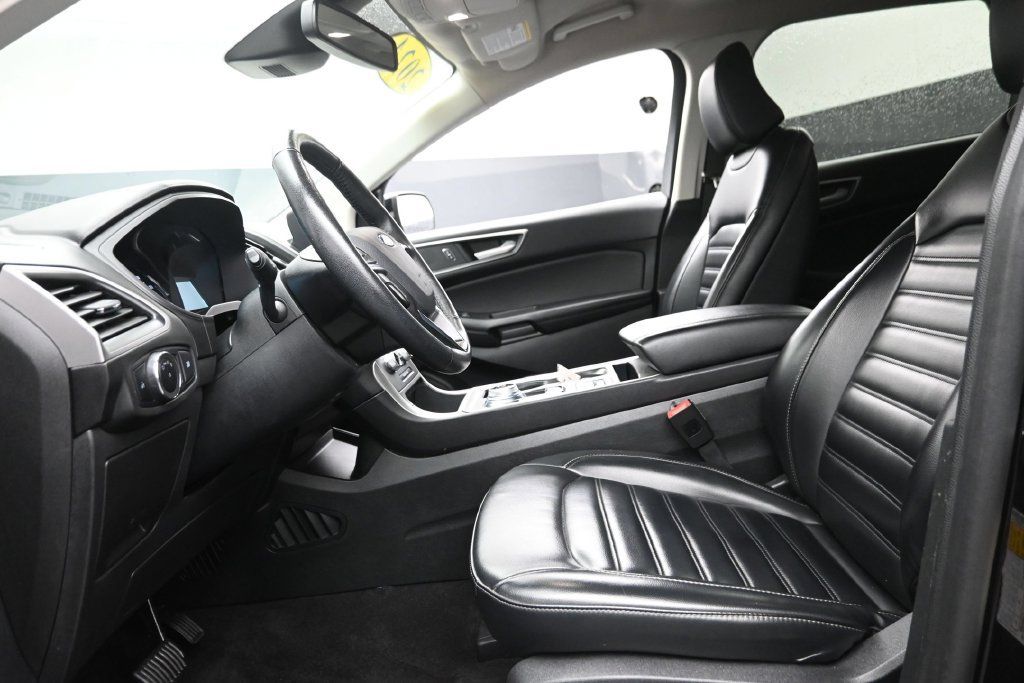 Used 2024 Ford Edge SEL AWD/4WD image 16