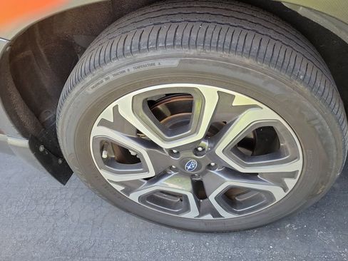 Used 2024 Subaru Ascent Touring w/ Popular Package #2 AWD/4WD image 14