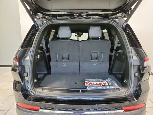 New 2025 Jeep Grand Cherokee L Limited image 7