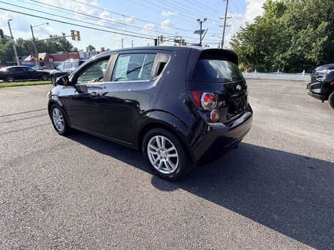 Used 2016 Chevrolet Sonic LT w/ Fun and Sun Package FWD image 15