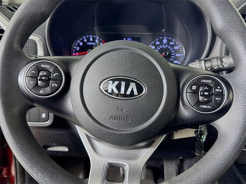 Used 2020 Kia Soul LX image 29