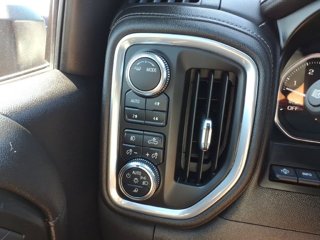 Used 2021 GMC Sierra 1500 Denali w/ Denali Ultimate Package AWD/4WD image 26