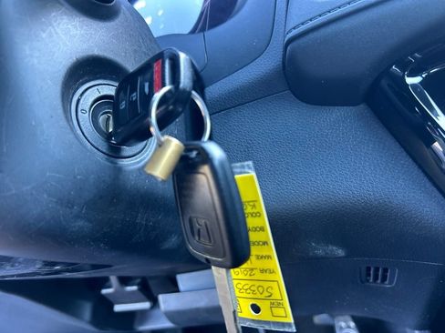 Used 2019 Honda HR-V Sport image 22