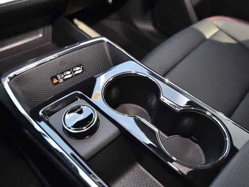 New 2026 Chevrolet Equinox RS w/ LPO, Floor Liner Package image 16