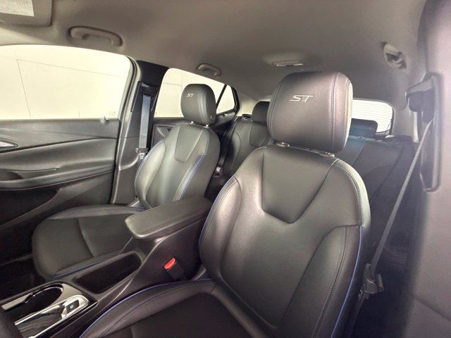 Used 2025 Buick Encore GX Sport Touring FWD image 16