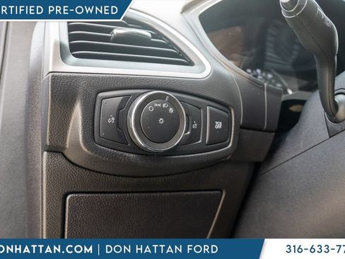 Certified 2022 Ford Edge SEL AWD/4WD image 17