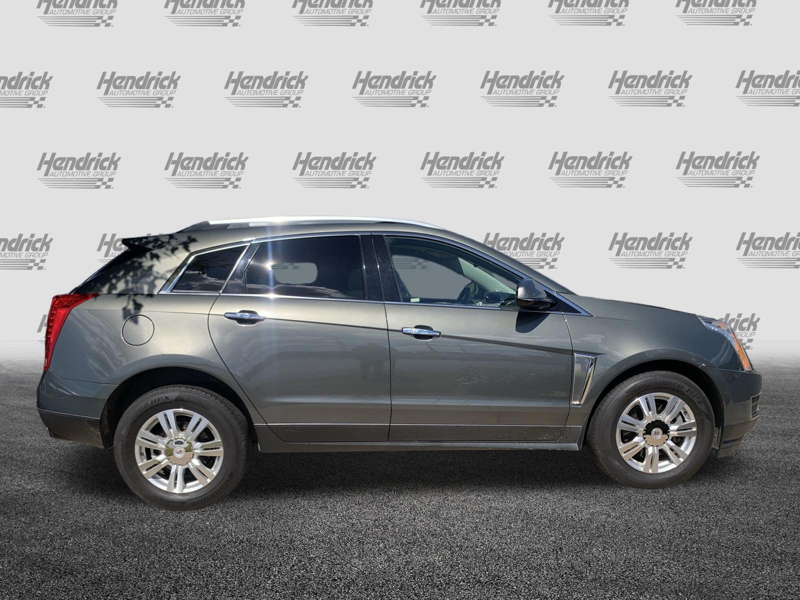 Used 2013 Cadillac SRX Luxury w/ Driver Awareness Package FWD image 11