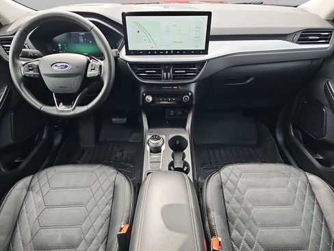 Used 2023 Ford Escape SE w/ PHEV Premium Package FWD image 11