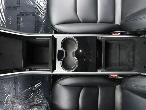 Used 2018 Tesla Model 3 Long Range image 31