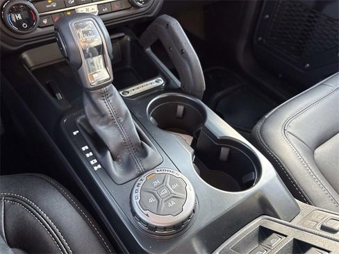 New 2025 Ford Bronco Badlands image 28