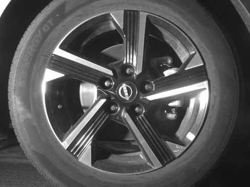 Used 2025 Nissan Sentra SV FWD image 13
