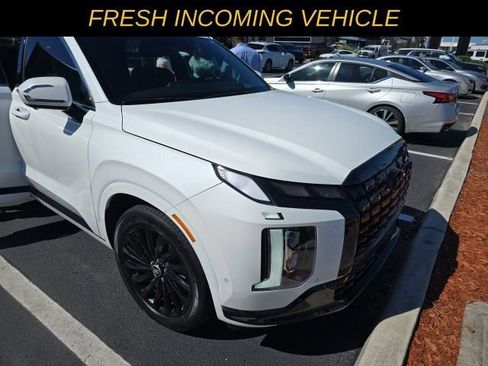 Used 2024 Hyundai Palisade Calligraphy image 4