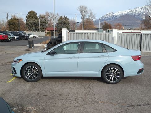 New 2025 Volkswagen Jetta Sport image 9