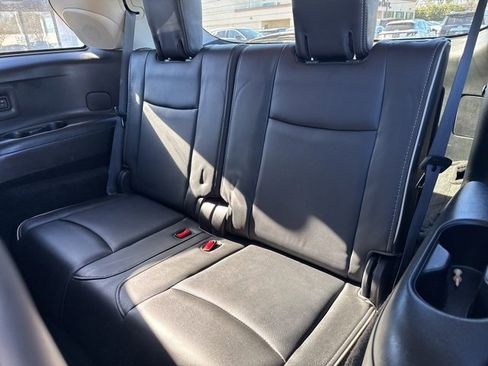 Used 2019 INFINITI QX60 Luxe w/ Sensory Package image 12