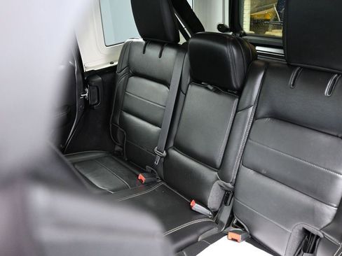 Used 2020 Jeep Wrangler Unlimited Sahara image 23