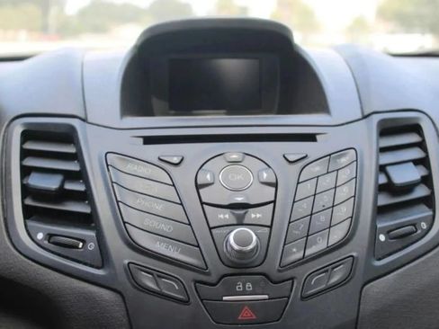 Used 2019 Ford Fiesta SE FWD image 10