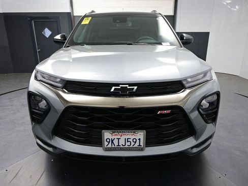 Used 2023 Chevrolet TrailBlazer RS w/ Convenience Package FWD image 2