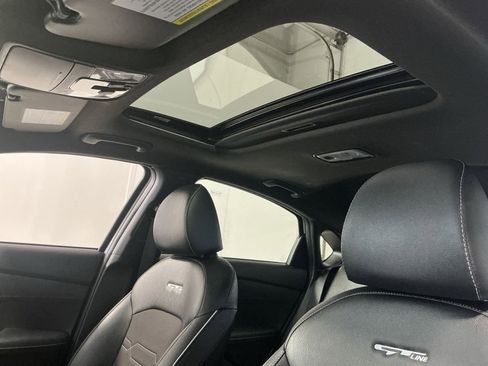 Used 2023 Kia Forte GT-Line w/ GT-Line Premium Package image 24