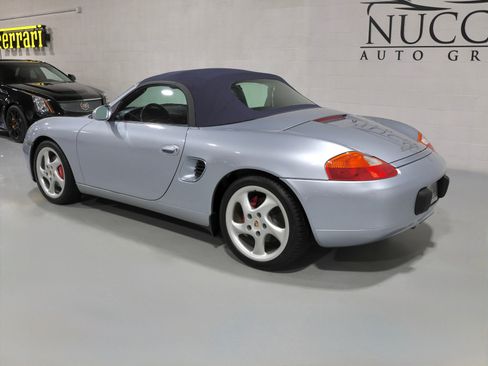 Used 2001 Porsche Boxster S image 32