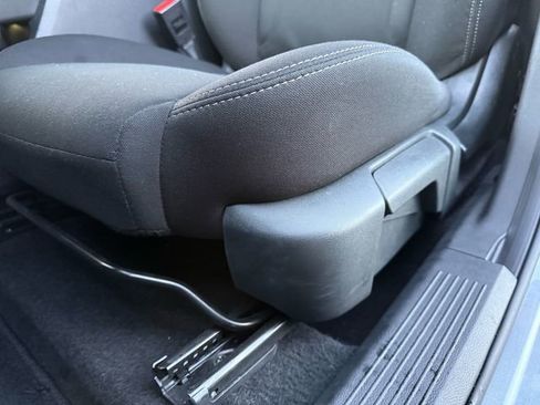 Used 2023 Nissan Rogue S image 26