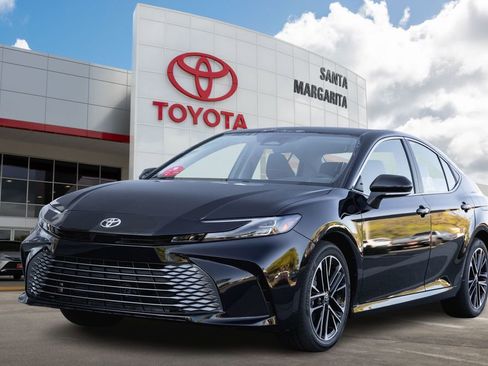 New 2026 Toyota Camry XLE image 1