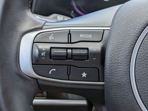 Certified 2023 Kia Sportage EX FWD image 19