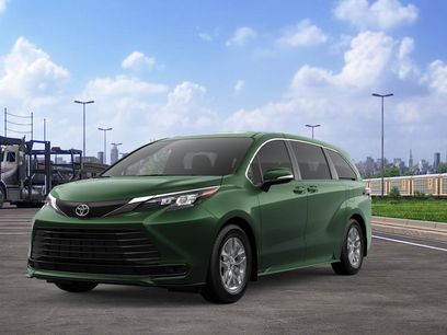 New 2026 Toyota Sienna LE