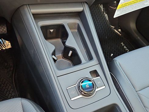 New 2026 Volkswagen Tiguan SE image 15