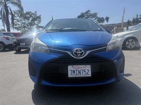 Used 2015 Toyota Yaris L FWD image 2