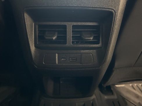 Used 2024 Chevrolet Colorado Z71 image 34