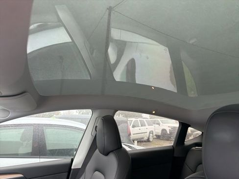 Used 2023 Tesla Model Y Long Range image 9