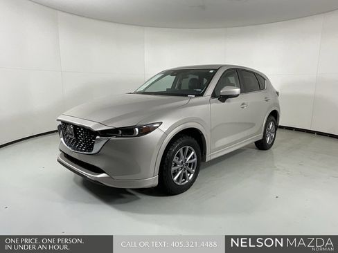 Certified 2025 MAZDA CX-5 AWD 2.5 S w/ Preferred Package image 4