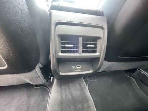 Certified 2025 Cadillac XT4 Premium Luxury FWD image 18