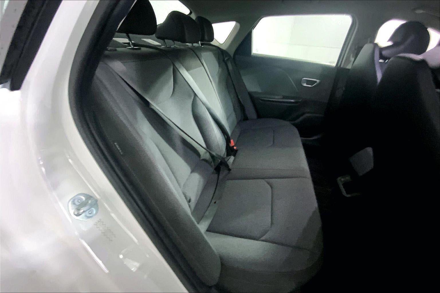 Certified 2025 Kia K4 FWD image 23