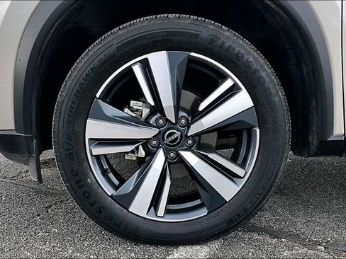 Used 2023 Nissan Rogue SL AWD/4WD image 34