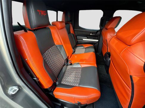 Used 2024 Toyota Tacoma TRD Sport w/ TRD Sport Upgrade Package image 11