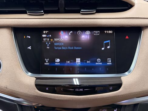 Used 2018 Cadillac XT5 Platinum w/ Driver Assist Package image 19