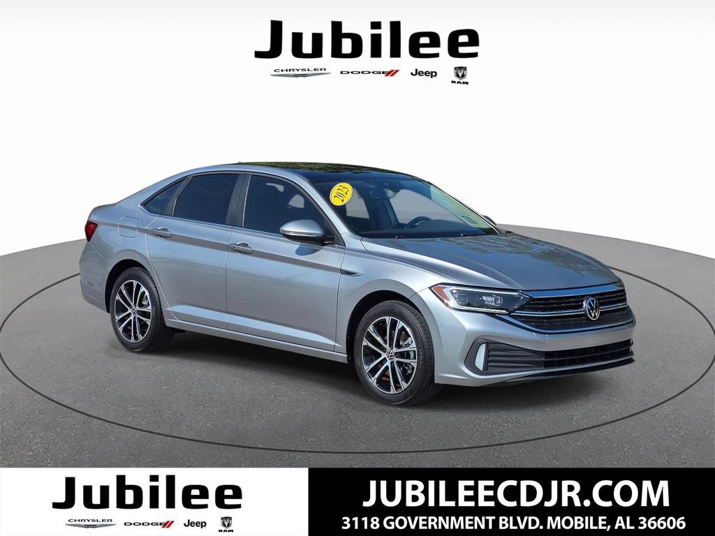 Used 2023 Volkswagen Jetta SEL FWD image 1
