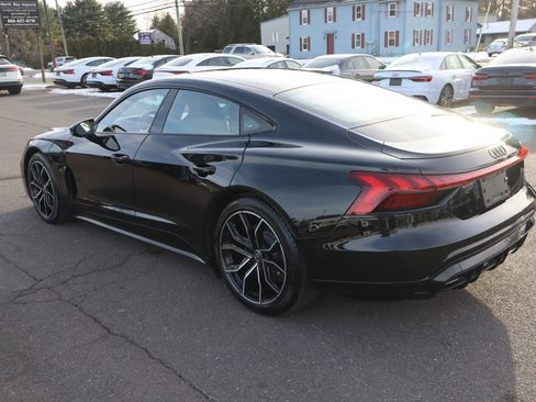 Used 2022 Audi e-tron GT Prestige w/ Prestige Package image 8