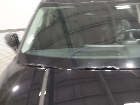 Used 2024 Kia Telluride EX AWD/4WD image 5