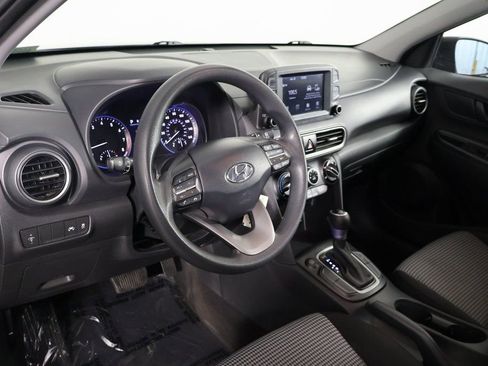 Used 2021 Hyundai Kona SE w/ Cargo Package image 7