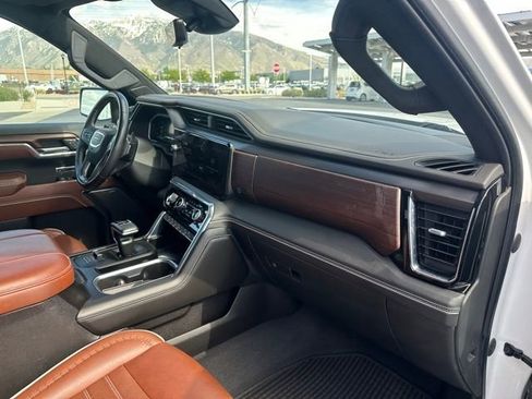 Certified 2023 GMC Sierra 1500 Denali Ultimate AWD/4WD image 19