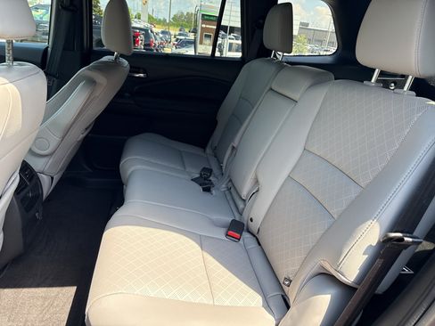 Used 2021 Honda Passport EX-L image 17