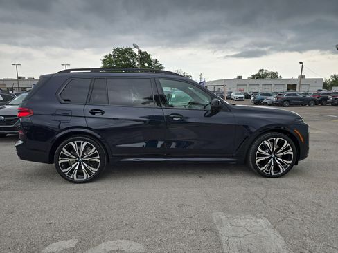 New 2026 BMW X7 M60i image 4