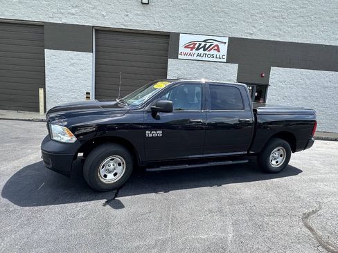 Used 2016 RAM 1500 Tradesman w/ Popular Equipment Group AWD/4WD image 2