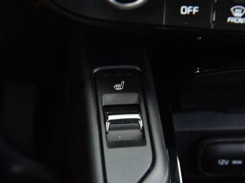 Used 2025 Kia Telluride S FWD image 16