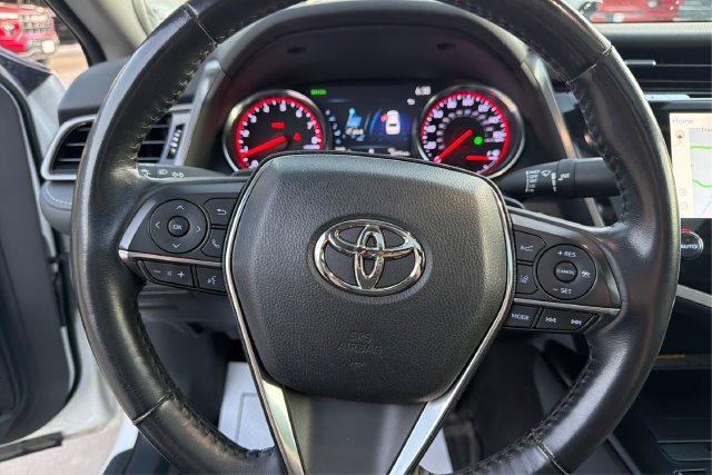 Used 2020 Toyota Camry XSE w/ Navigation Package AWD/4WD image 16