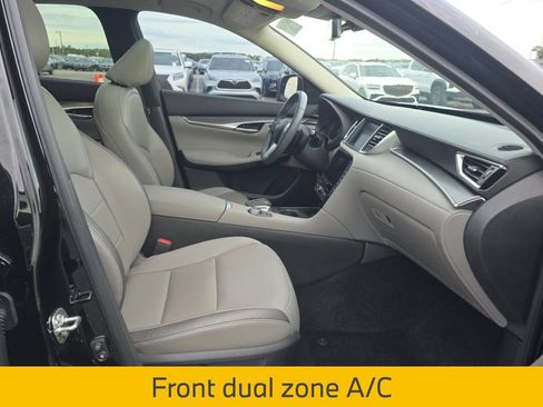 Used 2023 INFINITI QX50 Luxe FWD image 12