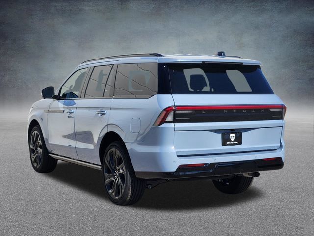 New 2027 Lincoln Navigator Reserve w/ Jet Appearance Package AWD/4WD image 5